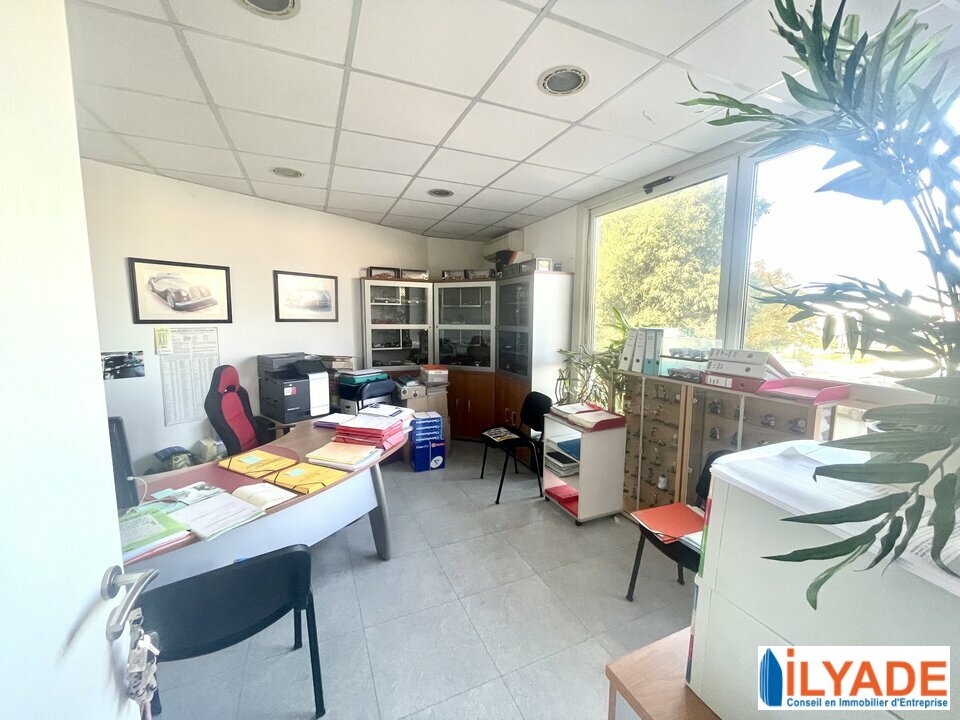 BUREAUX à Louer à PERTUIS - 84 BUREAUX à Louer à PERTUIS - 84