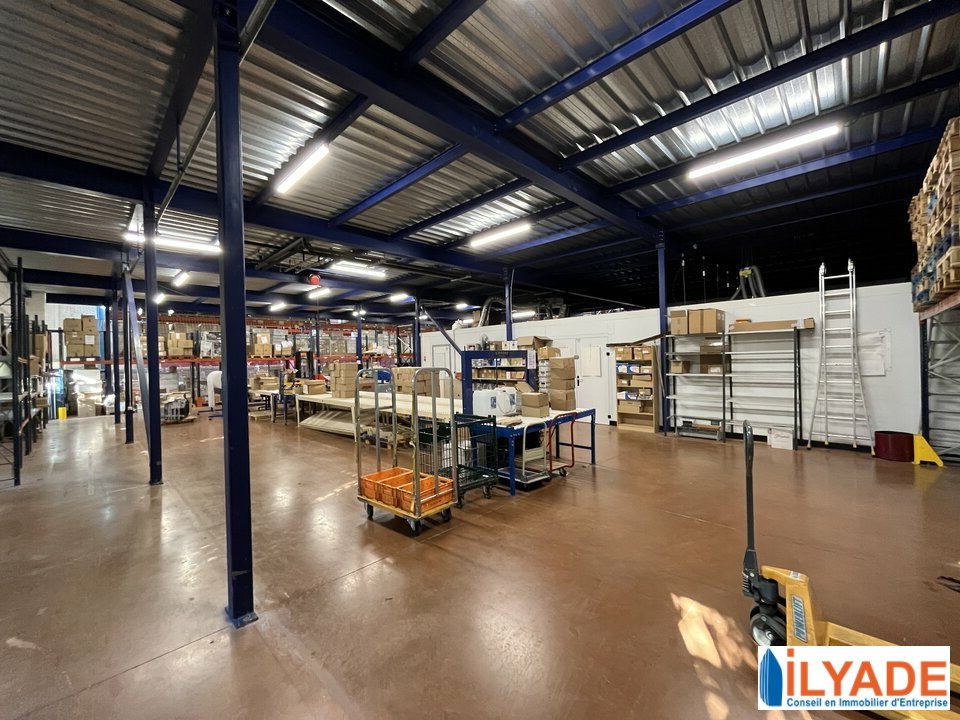 ILYADE LOCATION-ENTREPOT-ROUSSET-13