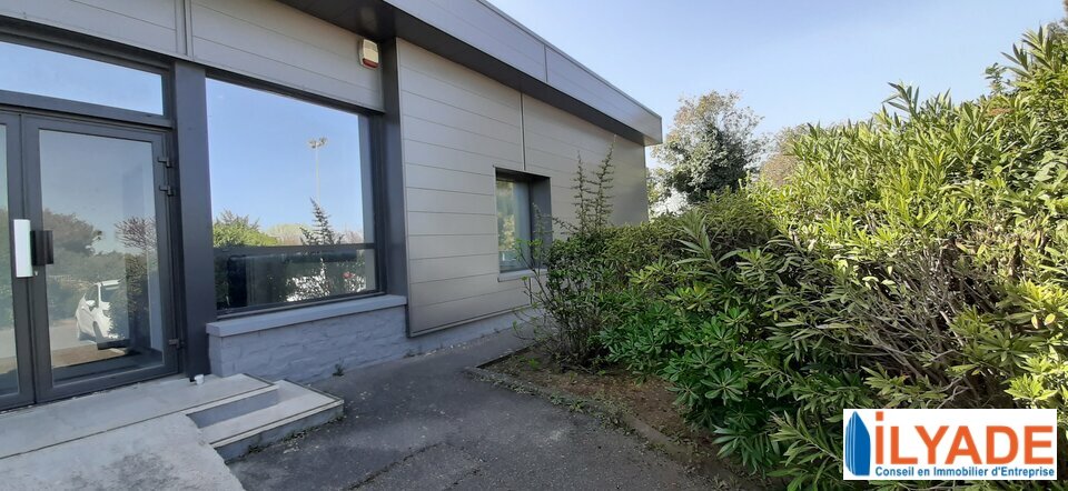 BUREAUX à Louer à VITROLLES - 13 BUREAUX à Louer à VITROLLES - 13