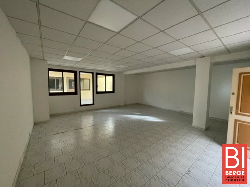 BERGE IMMOBILIER CANNES LOCATION-BUREAUX-MOUGINS-06