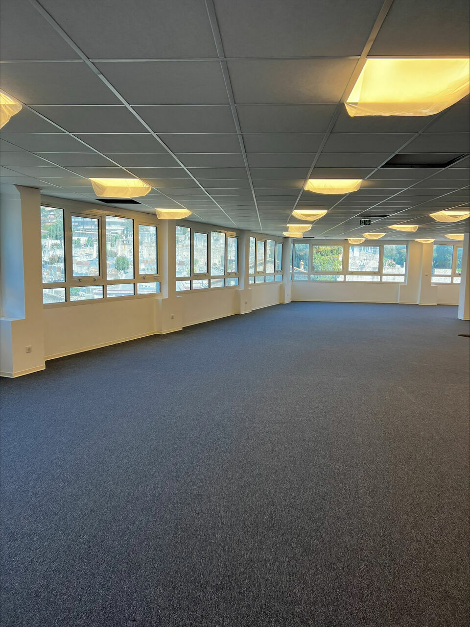 BERGE IMMOBILIER CANNES LOCATION-BUREAUX-LE_CANNET-06