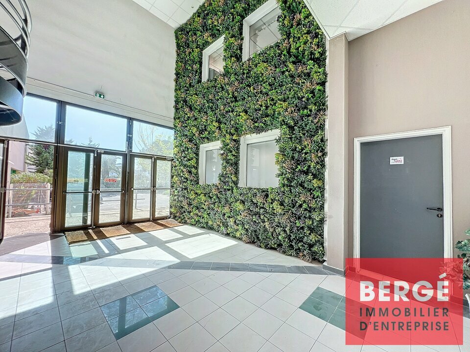 BERGE IMMOBILIER CANNES LOCATION-LOCAL D'ACTIVITE-CANNES_LA_BOCCA-06