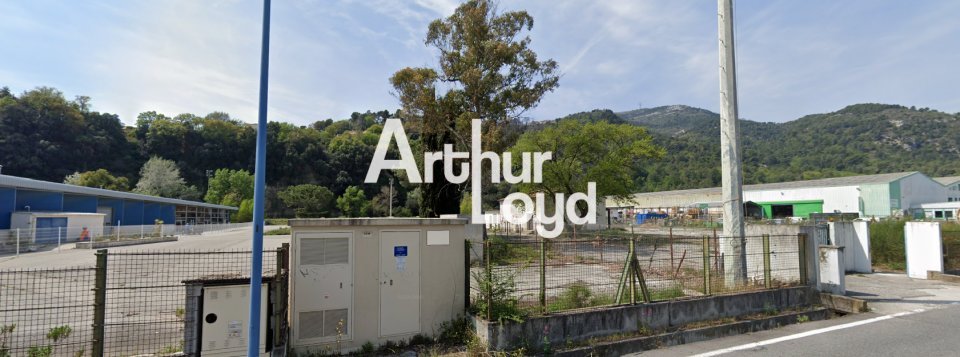ARTHUR LOYD NICE SOPHIA LOCATION-TERRAIN-CARROS-06