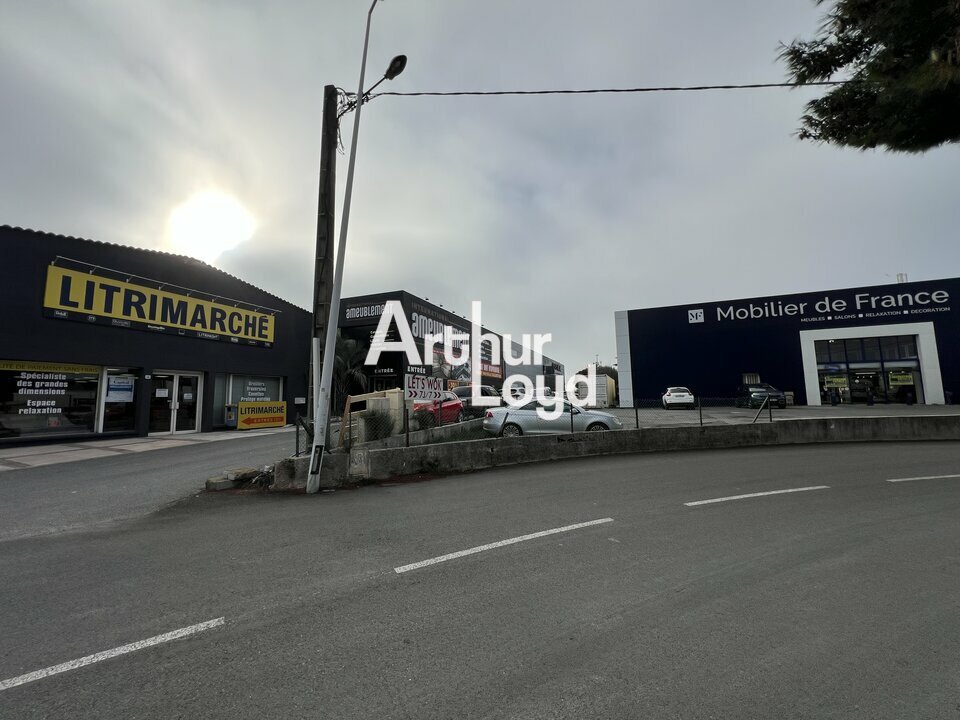 ARTHUR LOYD NICE SOPHIA LOCATION-LOCAL COMMERCIAL-FREJUS-83