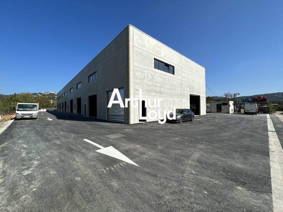 ARTHUR LOYD NICE SOPHIA VENTE-LOCAL D'ACTIVITE-MONTAUROUX-83