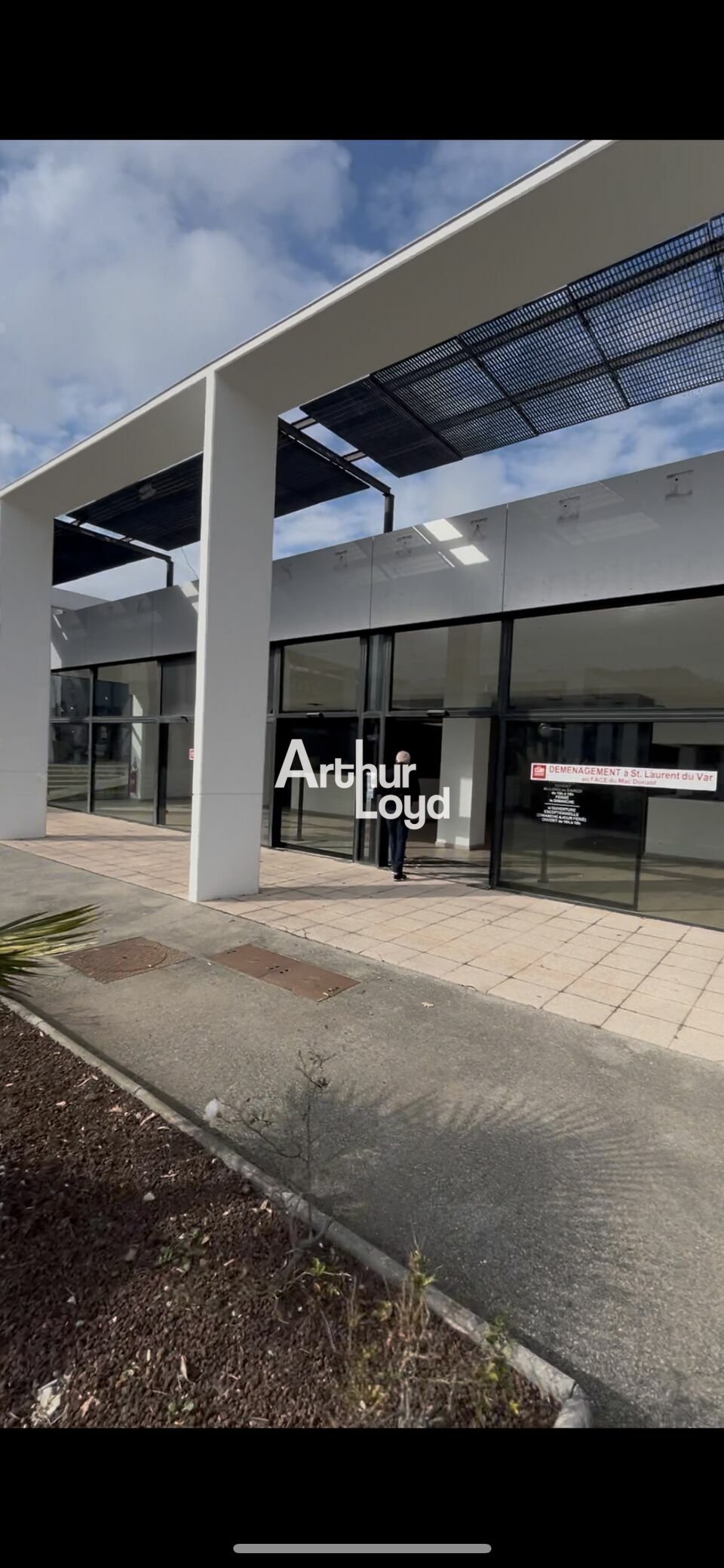 ARTHUR LOYD NICE SOPHIA LOCATION-LOCAL COMMERCIAL-VALLAURIS-06