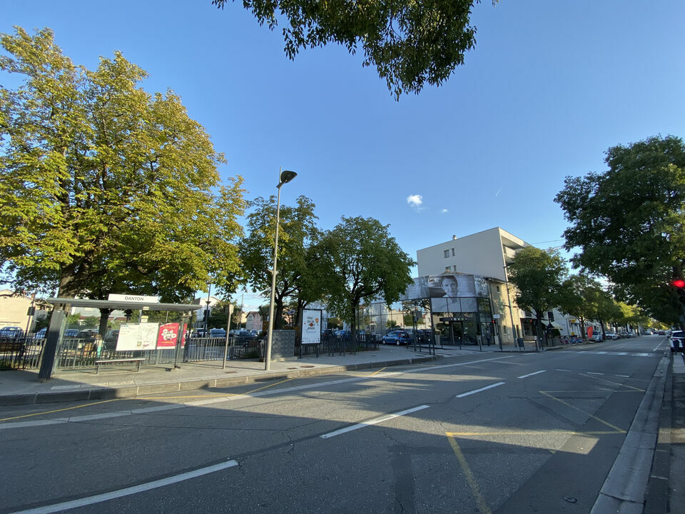 ARTHUR LOYD VALENCE CESSION-LOCAL COMMERCIAL-VALENCE-26