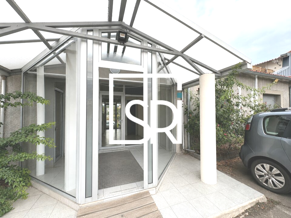 SRI LOCATION-BUREAUX-RIOM-63