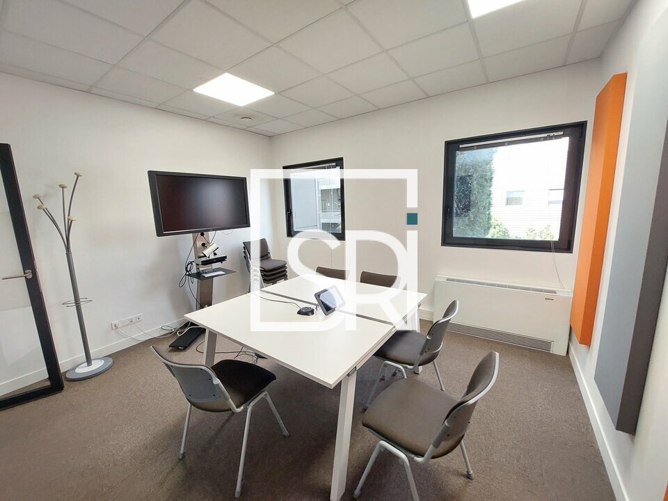 SRI LOCATION-BUREAUX-COURNON_D'AUVERGNE-63