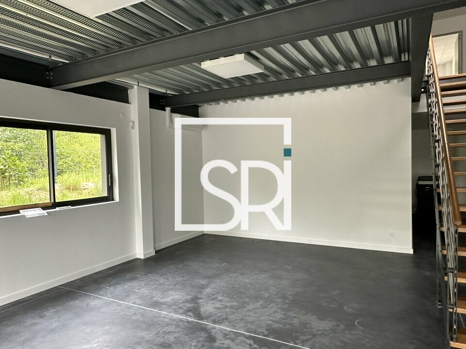 SRI LOCATION-LOCAL D'ACTIVITE-LEZOUX-63