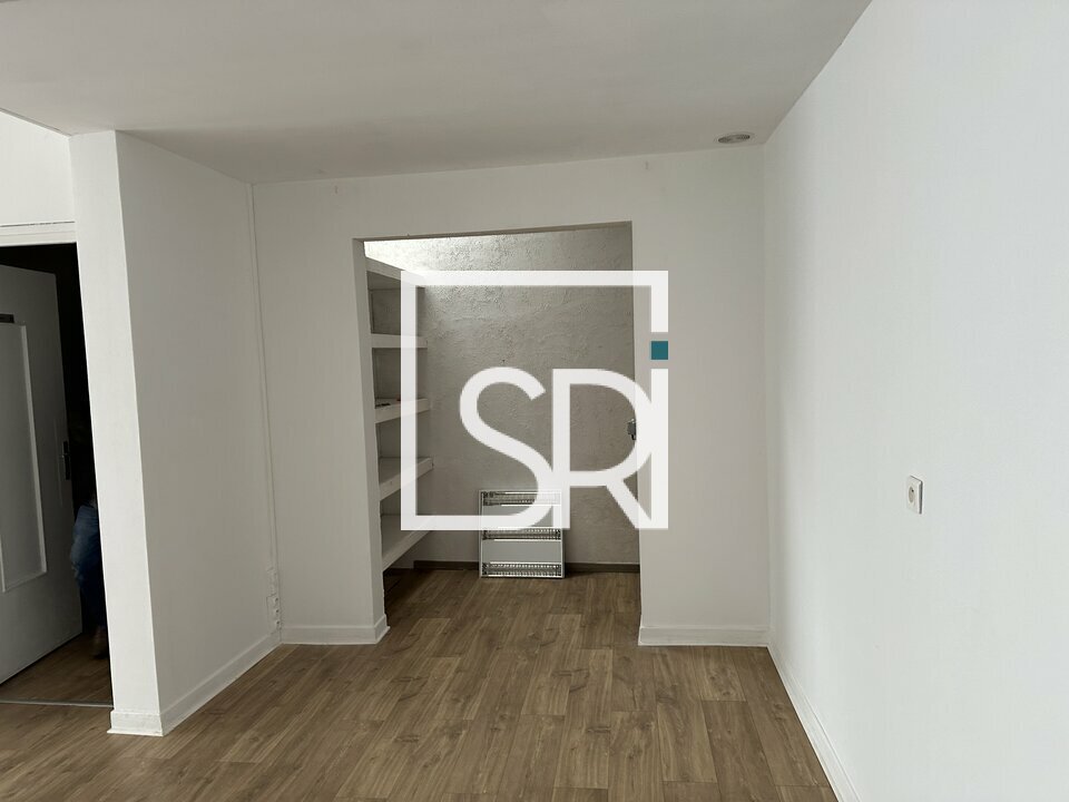 SRI LOCATION-LOCAL COMMERCIAL-BELLERIVE_SUR_ALLIER-03