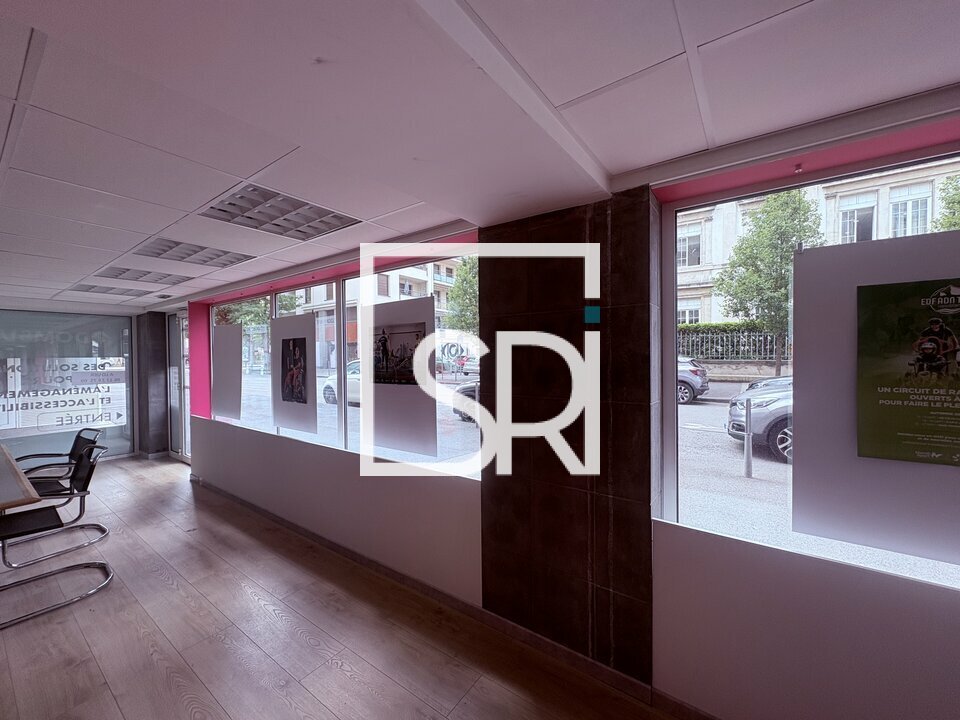 SRI LOCATION-LOCAL COMMERCIAL-CLERMONT_FERRAND-63