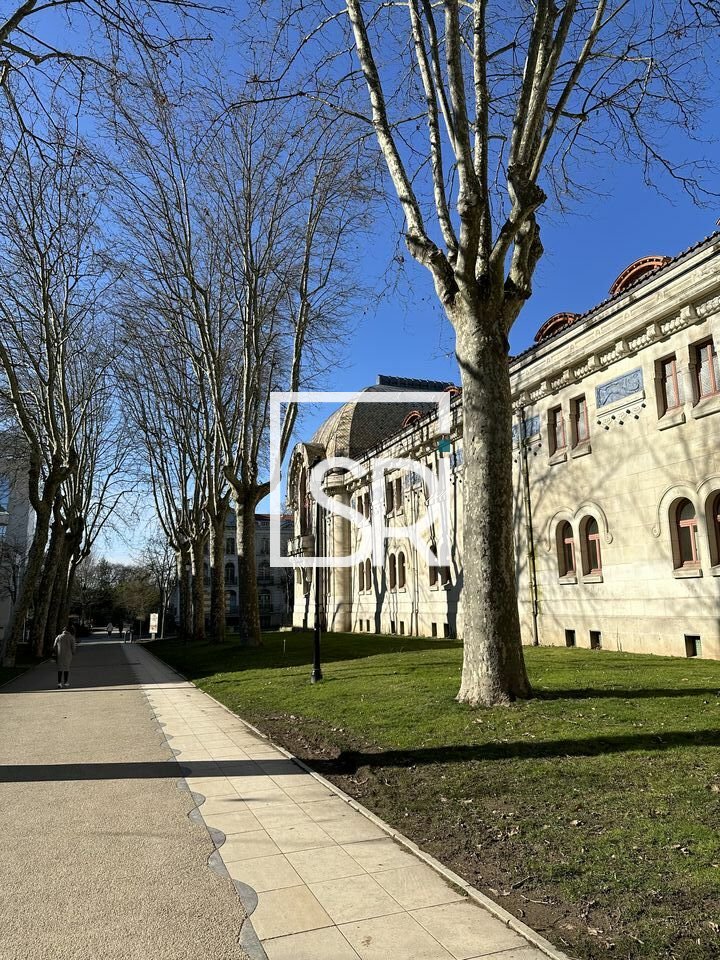 SRI VENTE-LOCAL D'ACTIVITE-VICHY-03