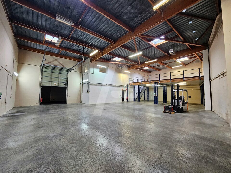 AGILYS LOCATION-LOCAL D'ACTIVITE-MAGNY-LES-HAMEAUX-78