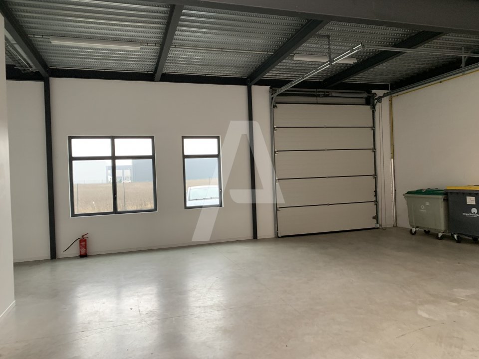 AGILYS LOCATION-ENTREPOT-LIEUSAINT-77