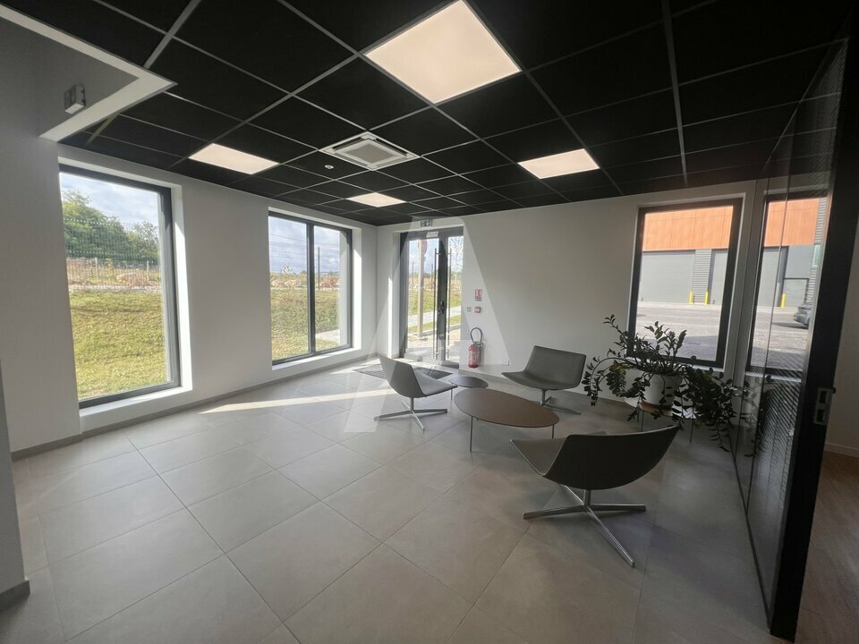 AGILYS LOCATION-LOCAL D'ACTIVITE-COUPVRAY-77