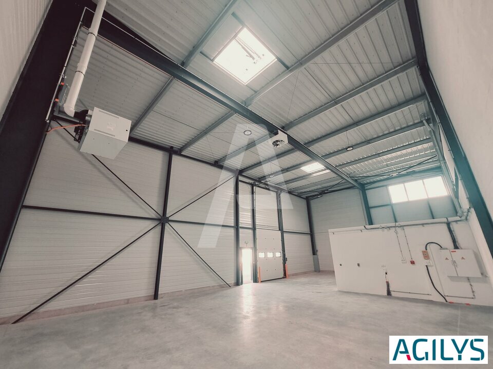 AGILYS LOCATION-LOCAL D'ACTIVITE-SAVIGNY_LE_TEMPLE-77