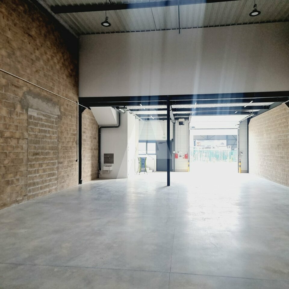 AGILYS LOCATION-LOCAL D'ACTIVITE-LIEUSAINT-77