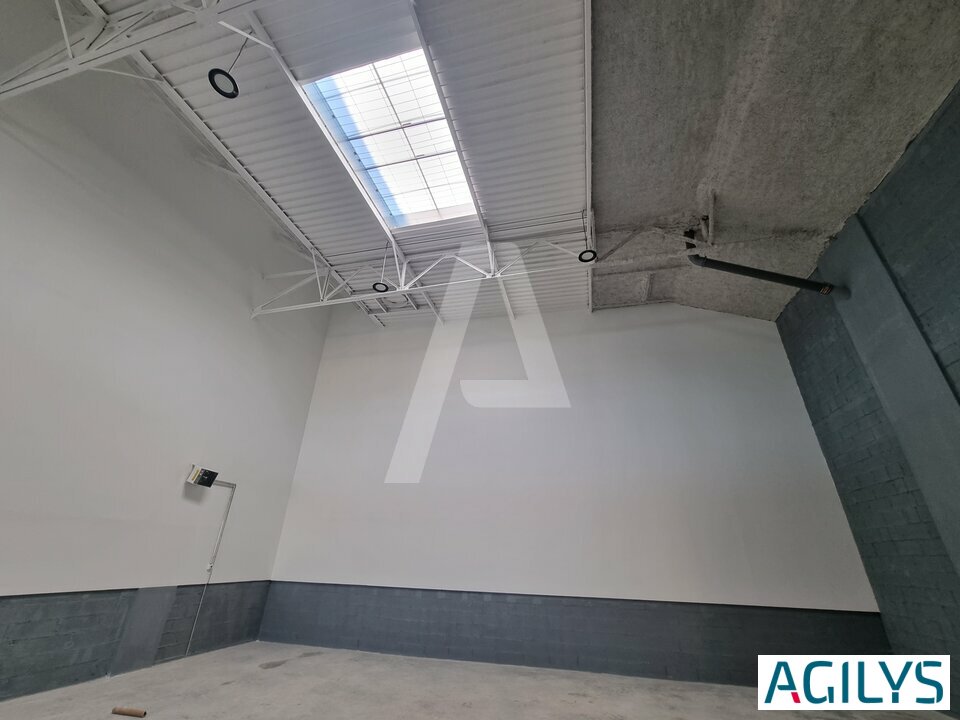AGILYS LOCATION-ENTREPOT-VAUX_LE_PENIL-77
