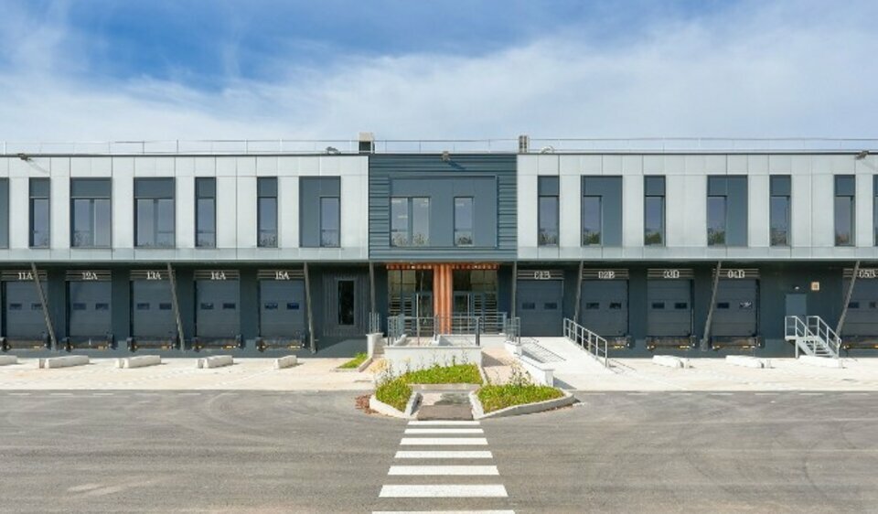 AGILYS LOCATION-ENTREPOT-TRAPPES-78