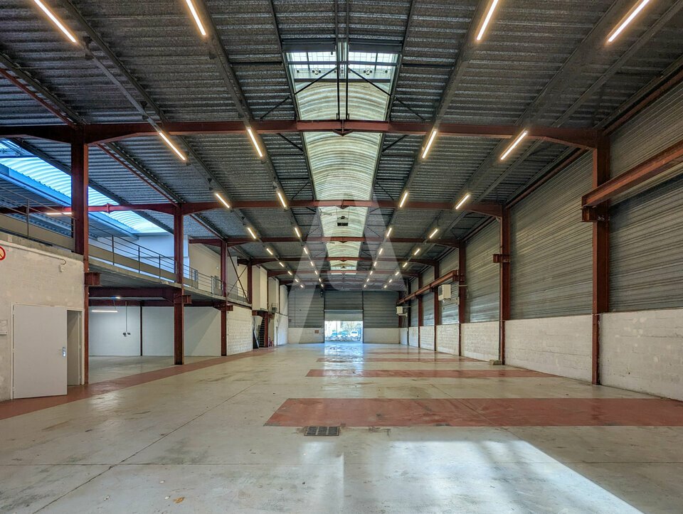 AGILYS LOCATION-ENTREPOT-COIGNIERES-78