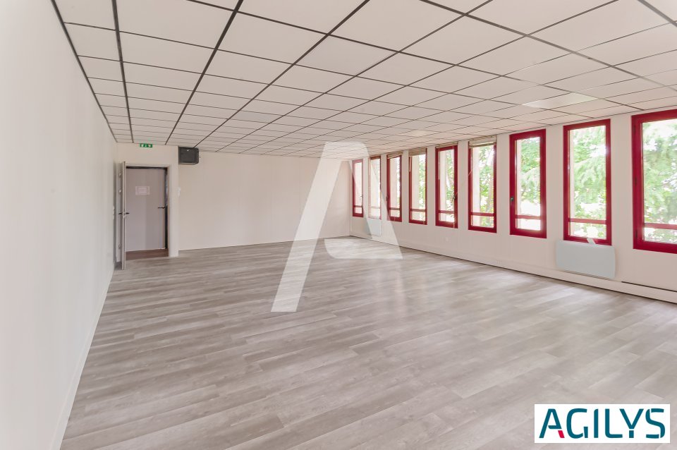 AGILYS LOCATION-BUREAUX-LES_ULIS-91