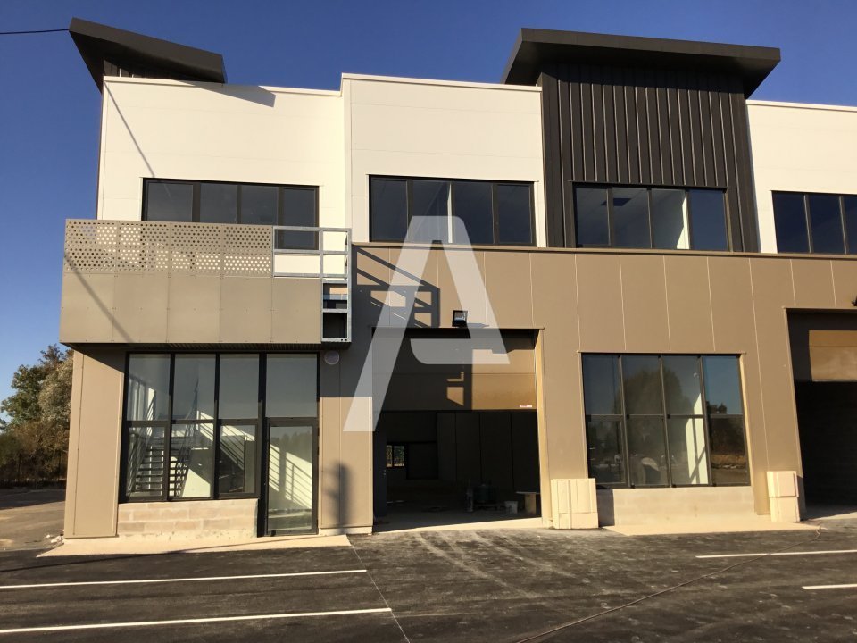 AGILYS VENTE-LOCAL D'ACTIVITE-SAINT_PIERRE_DU_PERRAY-91