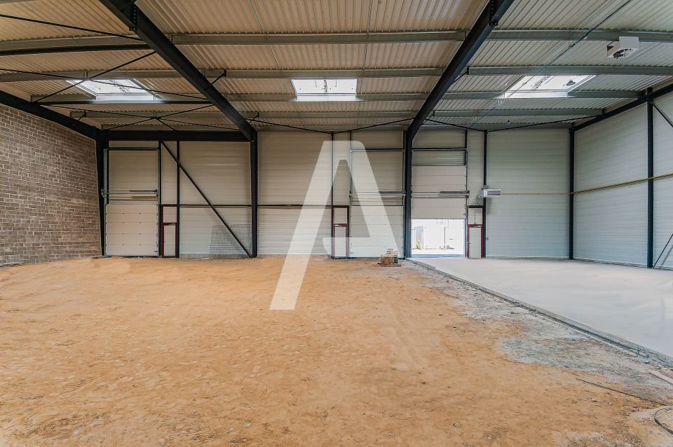 AGILYS VENTE-LOCAL D'ACTIVITE-SAINT-PIERRE-DU-PERRAY-91