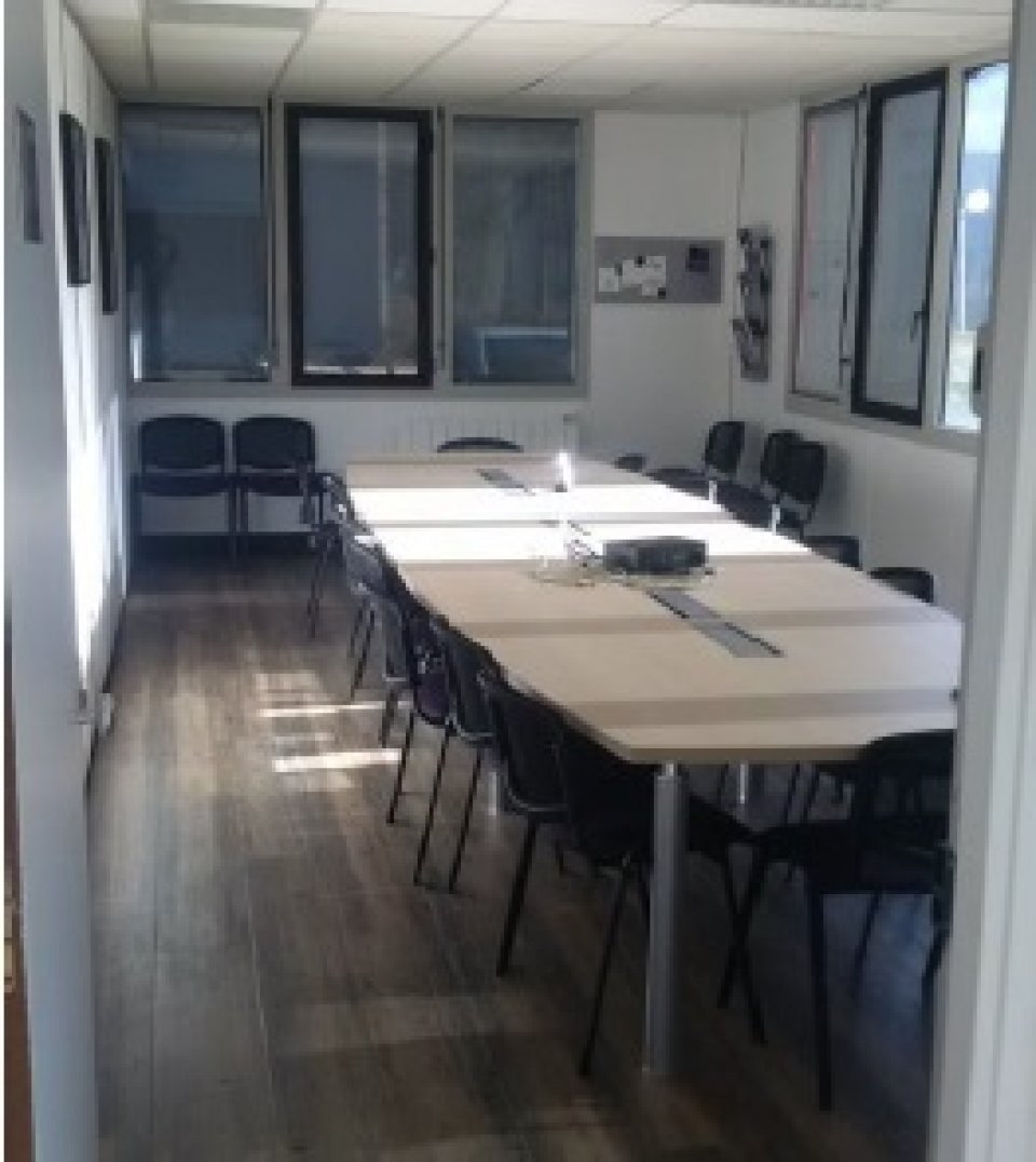 AGILYS LOCATION-BUREAUX-LES_ULIS-91