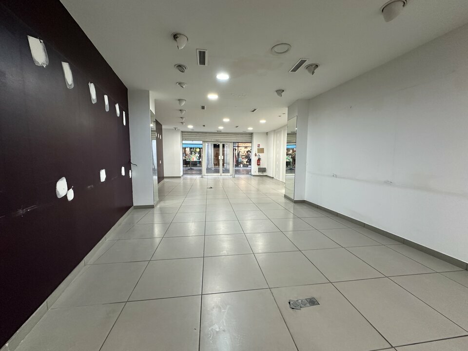 ALTEIRAC INVEST LOCATION-LOCAL COMMERCIAL-ARLES-13