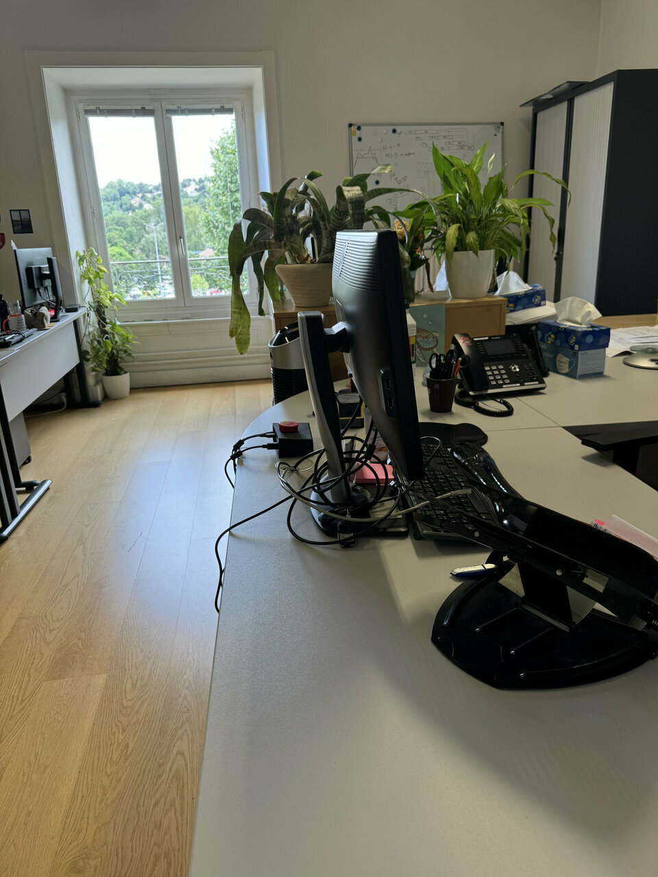 SAS VERSION LOCAL LOCATION-BUREAUX-SAINT_GENIS_LAVAL-69