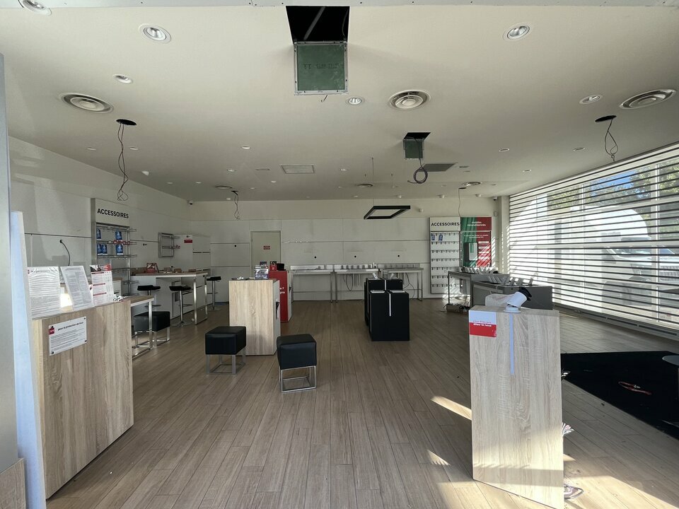ALTEIRAC INVEST LOCATION-LOCAL COMMERCIAL-APT-84