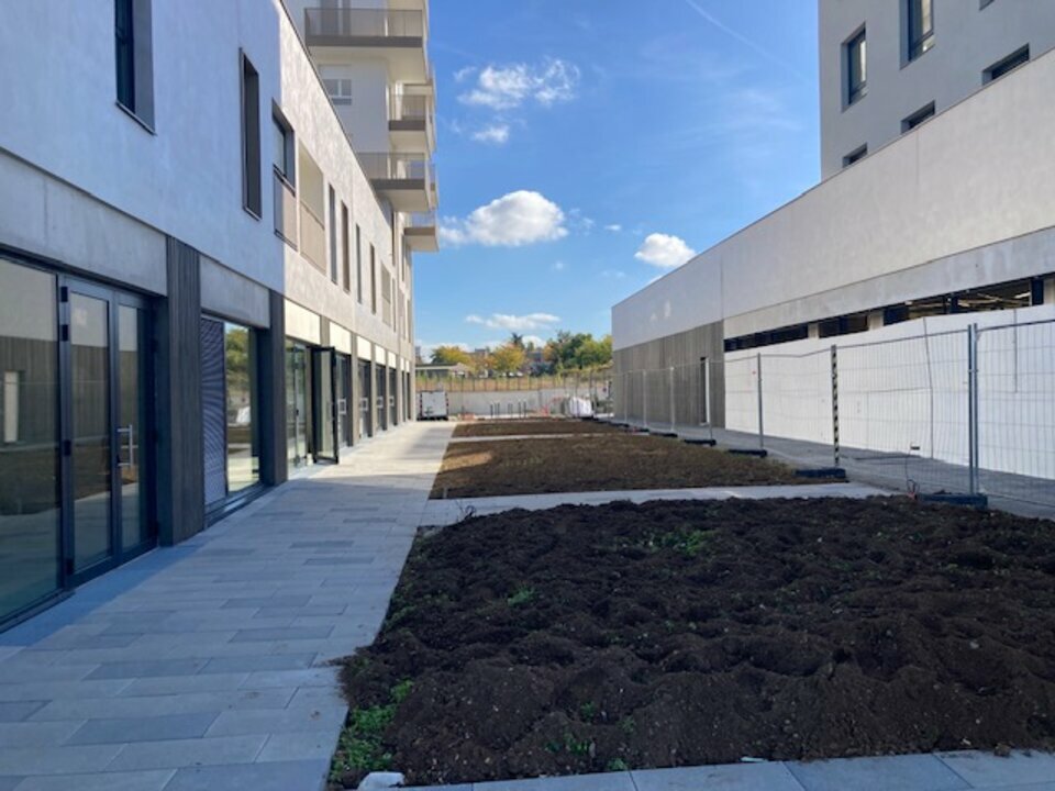 ALCOPRO - PARIS 20 VENTE-LOCAL COMMERCIAL-MAGNANVILLE-78