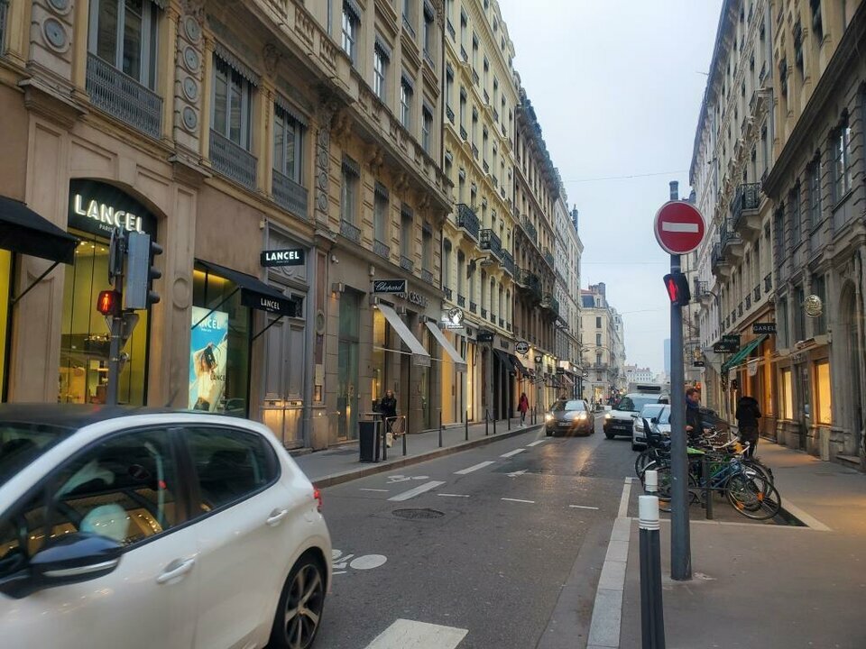 SAS NC CONSEIL CESSION-LOCAL COMMERCIAL-LYON-69