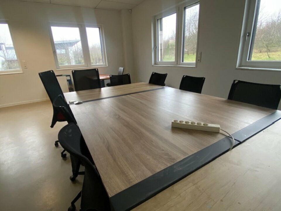 SAS VERSION LOCAL VENTE-BUREAUX-SAINT_PRIEST-69