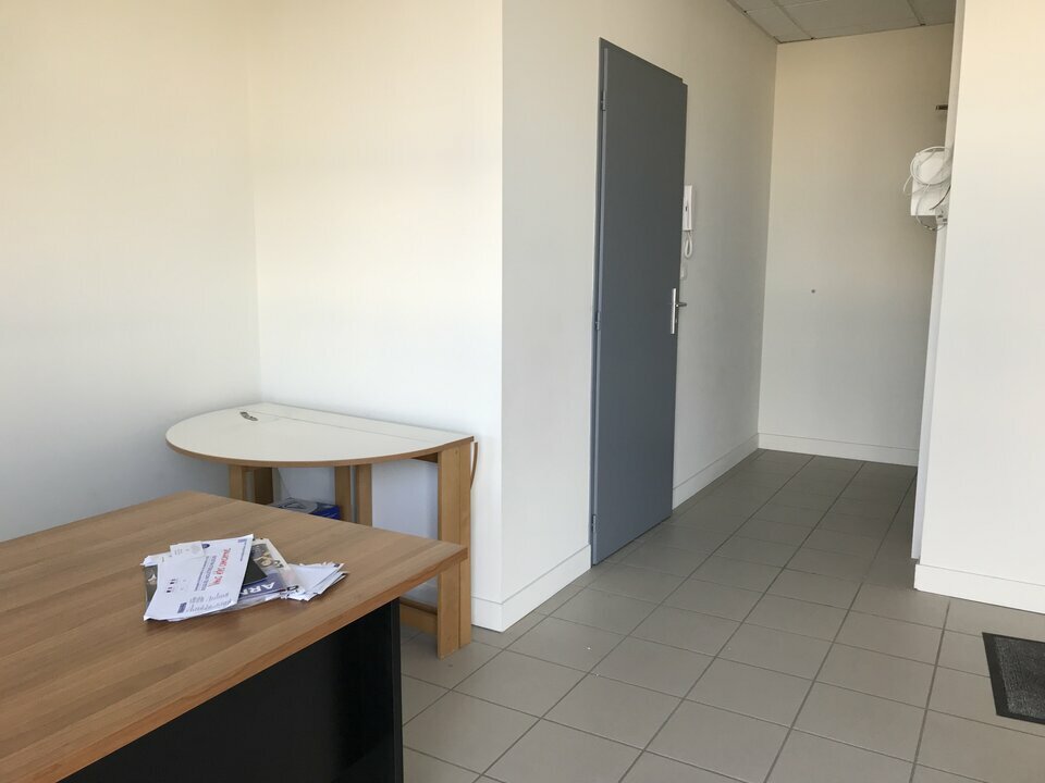SAS VERSION LOCAL LOCATION-BUREAUX-VILLEFRANCHE_SUR_SAONE-69