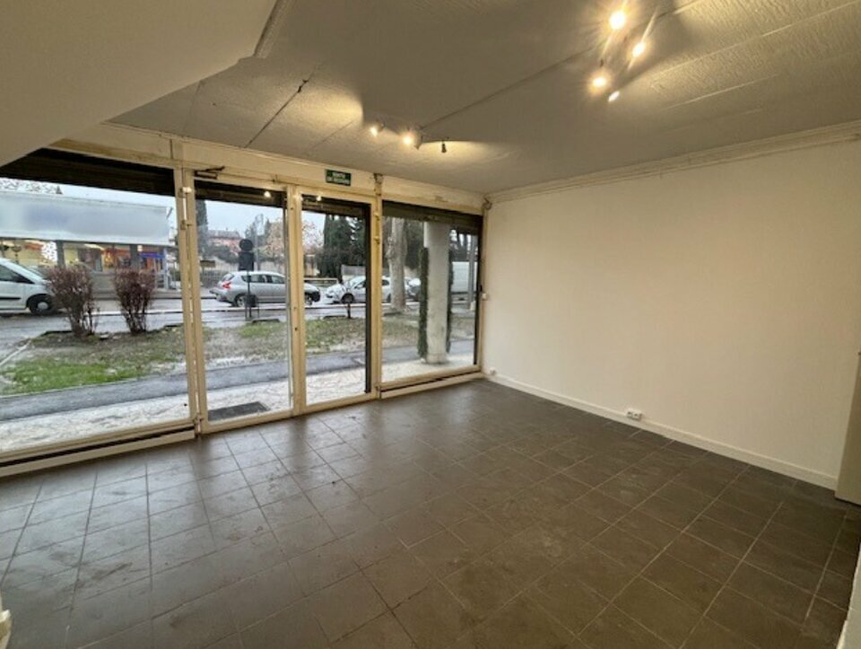 ALTEIRAC INVEST LOCATION-LOCAL COMMERCIAL-NIMES-30