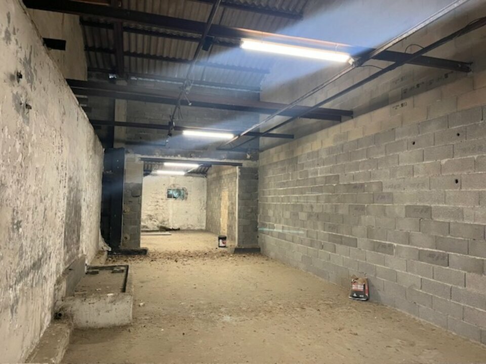 ALTEIRAC INVEST LOCATION-ENTREPOT-NIMES-30