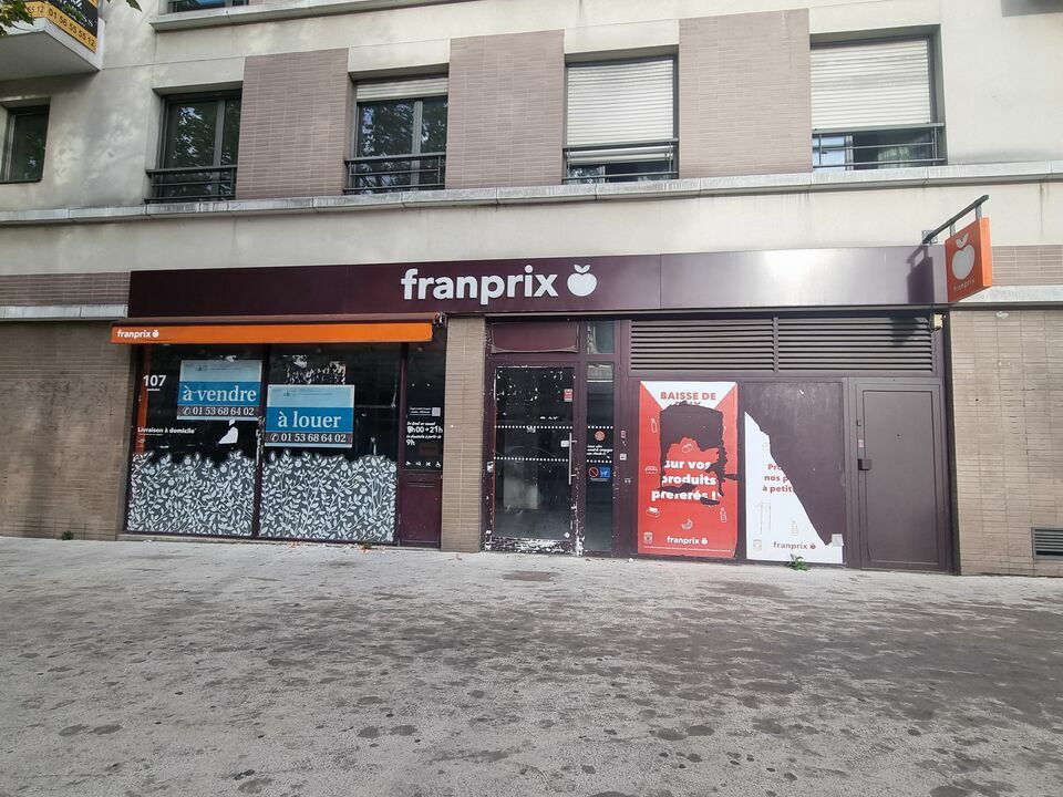 SEINE ET CITE - PARIS 3 LOCATION-LOCAL COMMERCIAL-SAINT_OUEN-93