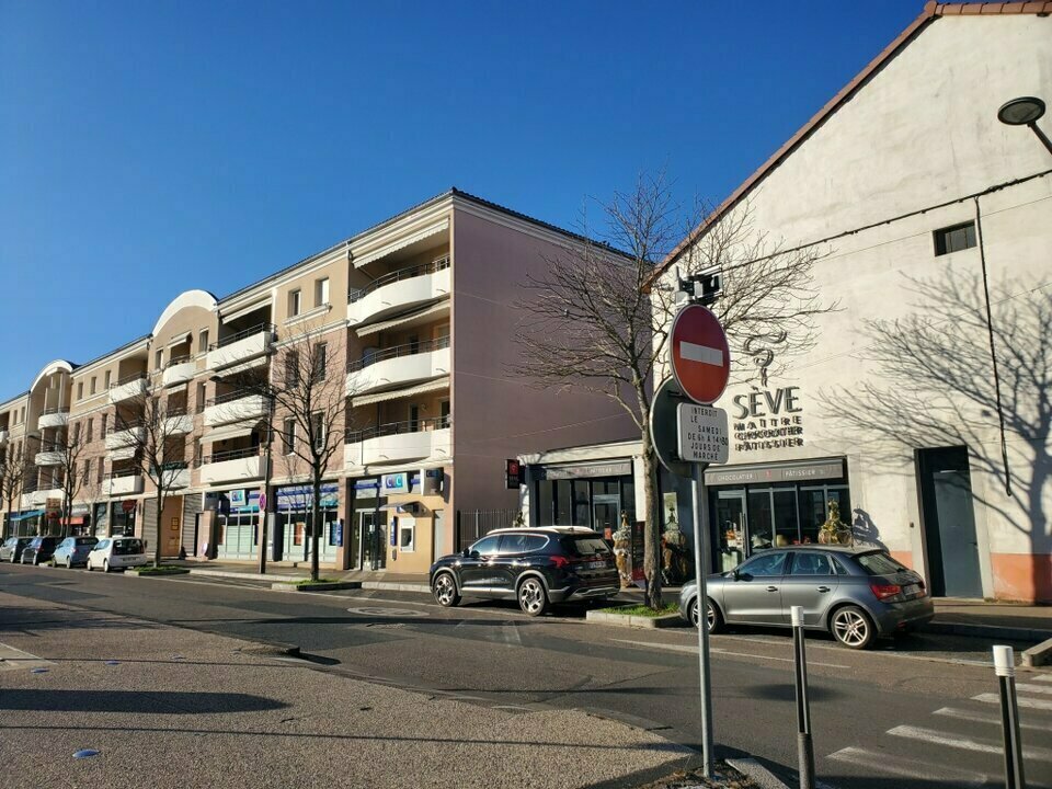 SAS NC CONSEIL CESSION-LOCAL COMMERCIAL-CRAPONNE-69