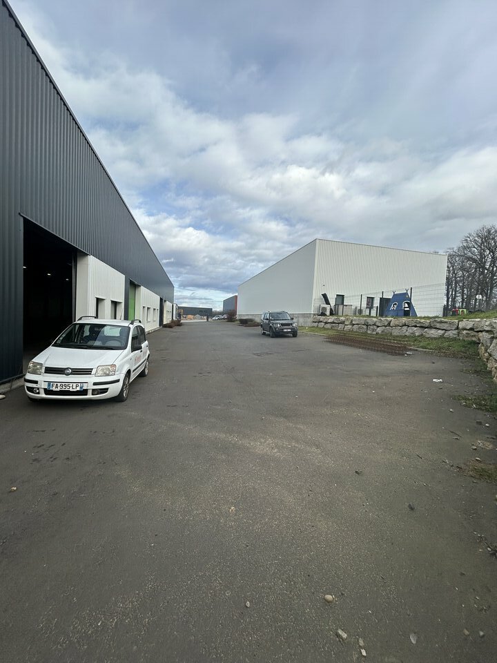 SAS VERSION LOCAL LOCATION-ENTREPOT-GUEREINS-01