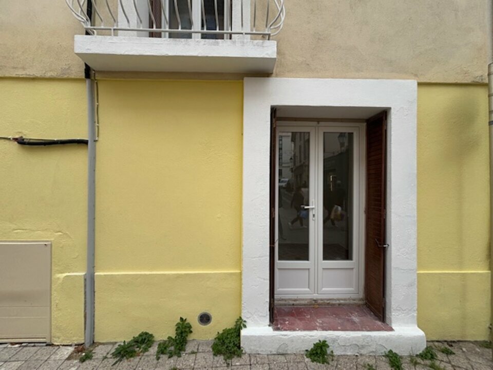 ALTEIRAC INVEST LOCATION-LOCAL COMMERCIAL-ORANGE-84