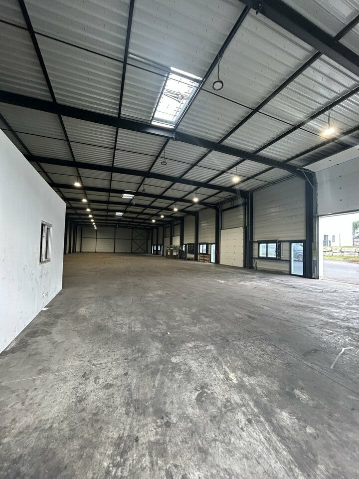 SAS VERSION LOCAL LOCATION-ENTREPOT-GUEREINS-01