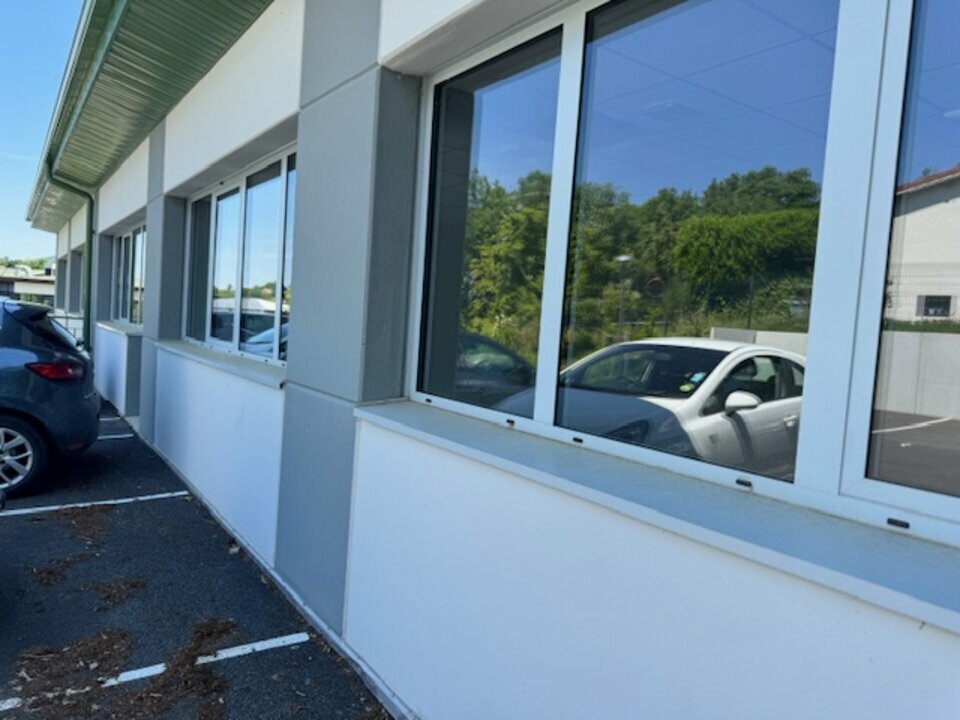 SAS VERSION LOCAL VENTE-BUREAUX-LISSIEU-69