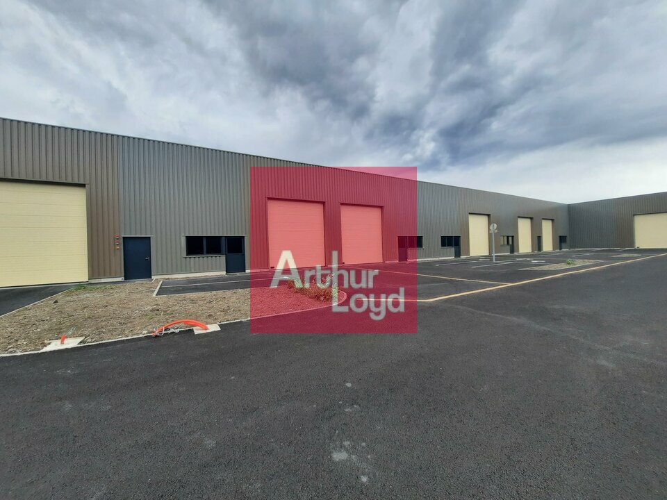 ARTHUR LOYD CLERMONT AUVERGNE LOCATION-LOCAL D'ACTIVITE-LA_ROCHE_BLANCHE-63