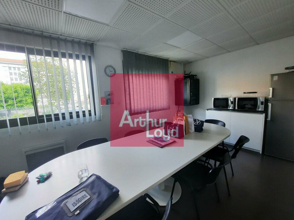 ARTHUR LOYD CLERMONT AUVERGNE VENTE-BUREAUX-ISSOIRE-63
