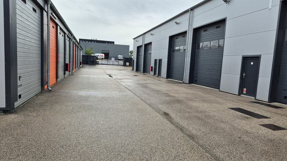 ARTHUR LOYD DIJON LOCATION-LOCAL D'ACTIVITE-LONGVIC-21