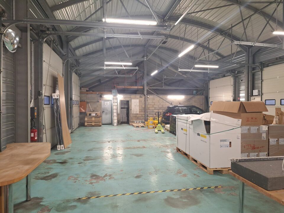 CBRE DESAULLES BELFORT LOCATION-LOCAL D'ACTIVITE-DELLE-90