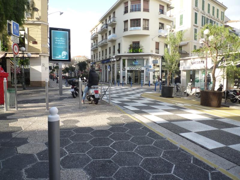 Local commercial à Louer de 80m² à NICE LocauxRama Produit 06_01131