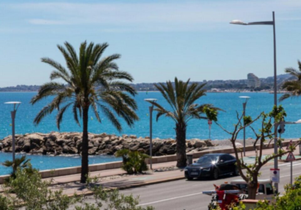 LIBERTE COMMERCES VENTE-FONDS DE COMMERCE-CAGNES_SUR_MER-06